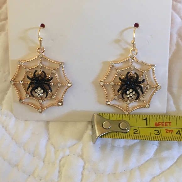 Spider in a web Rhinestone Dangle/Drop Earrings. - Picture 7 of 7